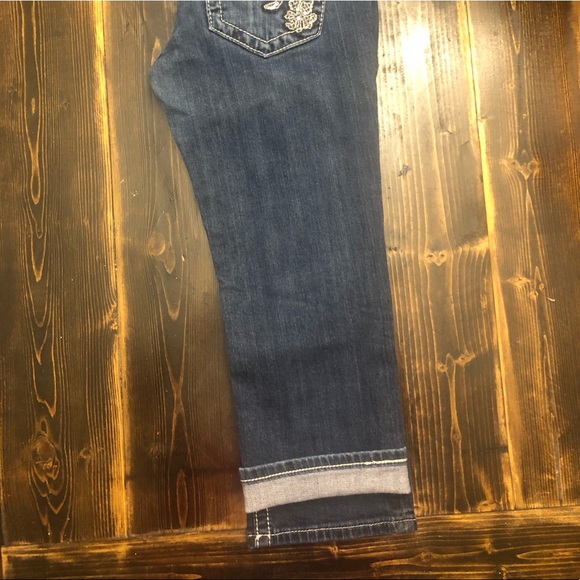 NWOT Miss Me CAPRI JP5668P Stretch Denim Dark Wash(DK 176) Embellished Pockets - Picture 2 of 10